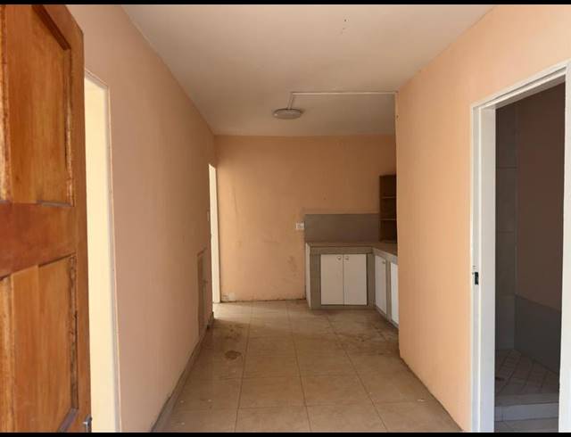 2 BEDROOM PROPERTY TO RENT IN LAUDIUM